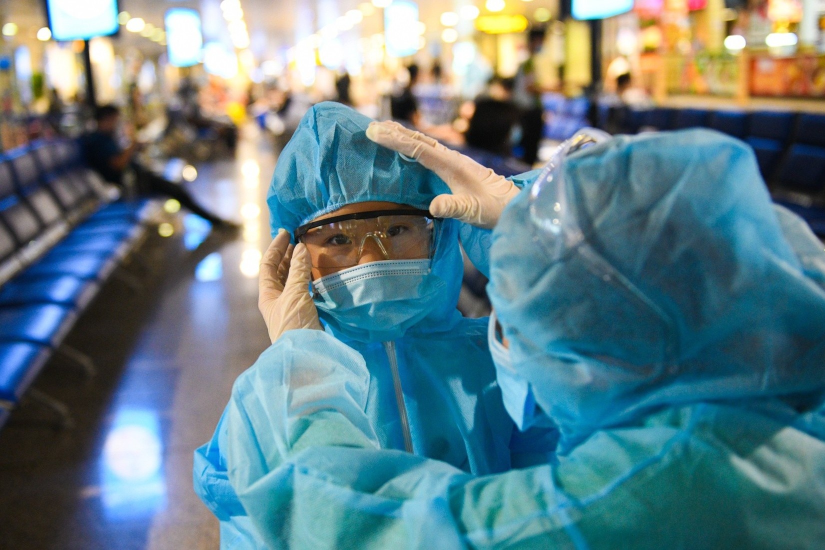 Ha Noi cach ly bat buoc 7 ngay voi nguoi den tu TP.HCM hinh anh