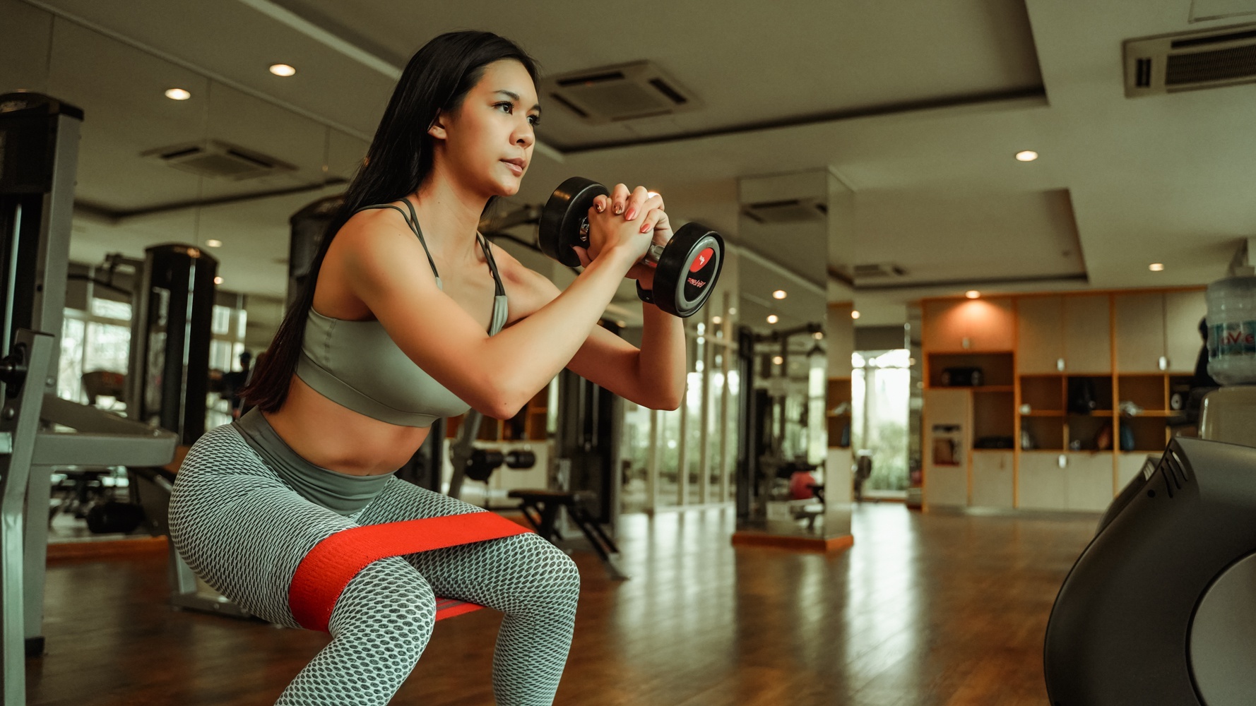 Ca moi mac Covid-19 co anh huong viec noi long dich vu o Ha Noi? hinh anh