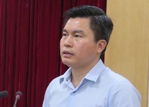 Ha Noi kien toan mot loat lanh dao quan, huyen hinh anh