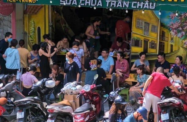 Ha Noi yeu cau xu ly hang quan vi pham quy dinh phong dich hinh anh