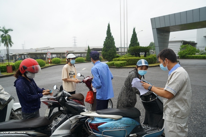 Dich Covid-19 Ha Noi,  o dich huyen Dong Anh anh 1