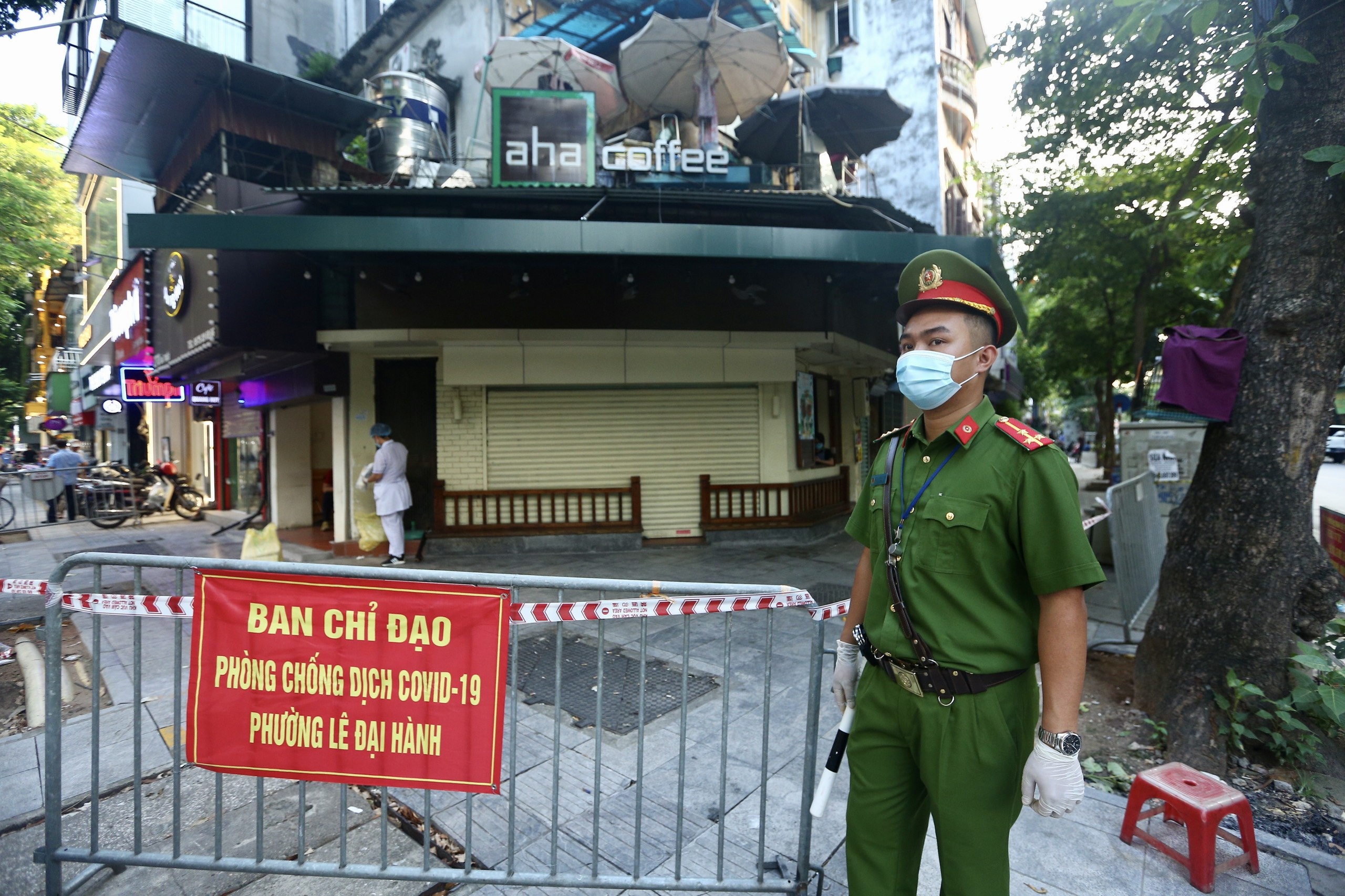 ca mac Covid-19 Ha Noi,  dich benh Covid-19 TP.HCM anh 1