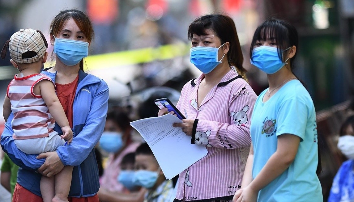 Ha Noi du kien cach ly 1.000 nguoi lien quan Benh vien Viet Duc hinh anh