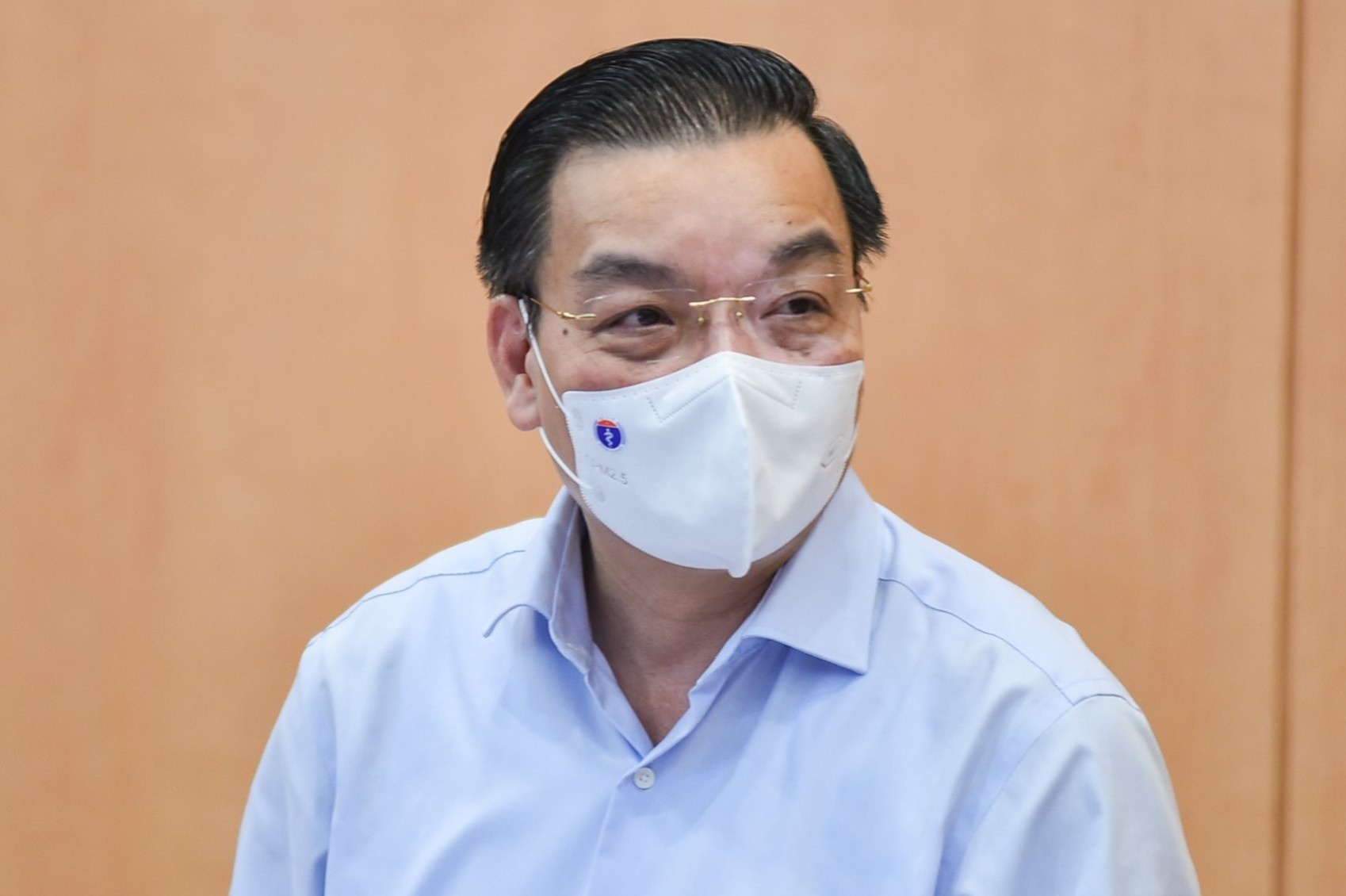 Chu tich Ha Noi neu 3 dieu kien de noi long gian cach hinh anh