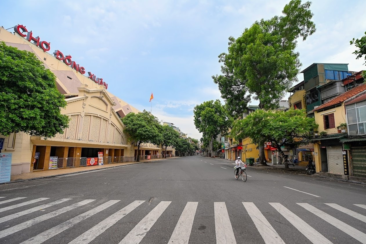 Ha Noi du phong tinh huong keo dai gian cach xa hoi hinh anh