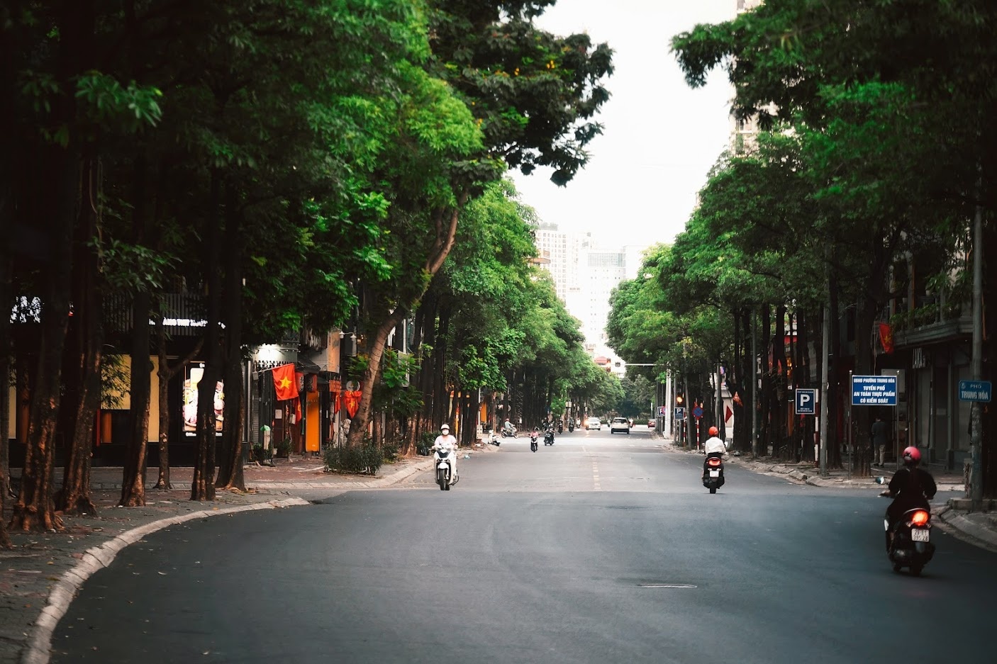 Dich Covid-19 Ha Noi,  gian cach xa hoi Ha Noi anh 2