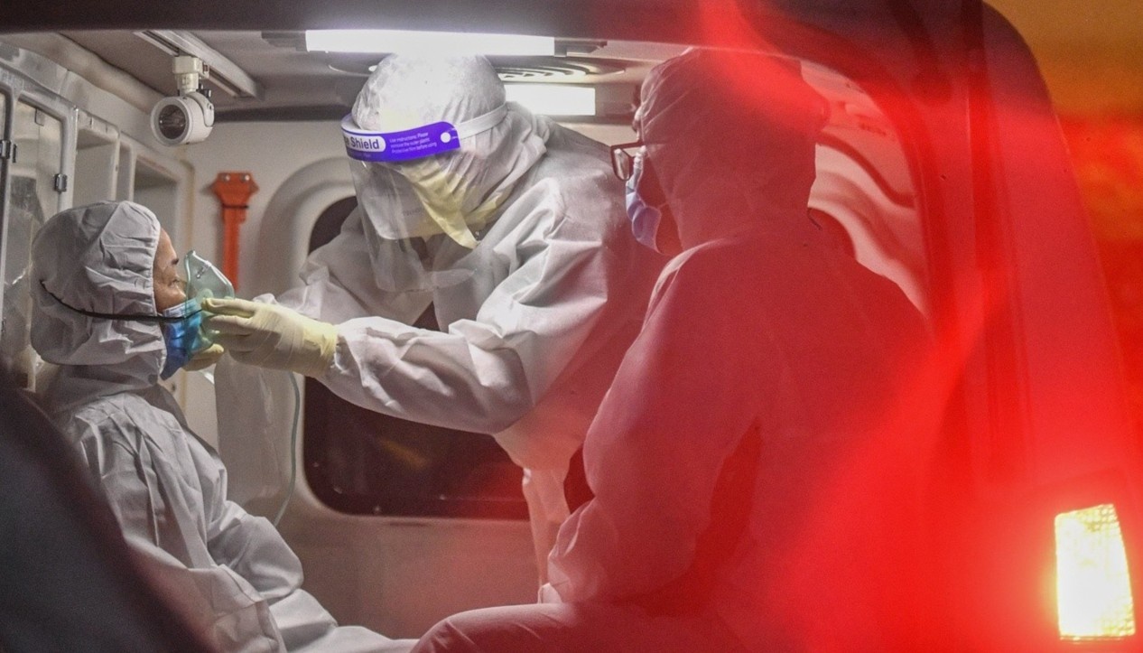 Dich Covid-19 Ha Noi,  gian cach xa hoi Ha Noi anh 1