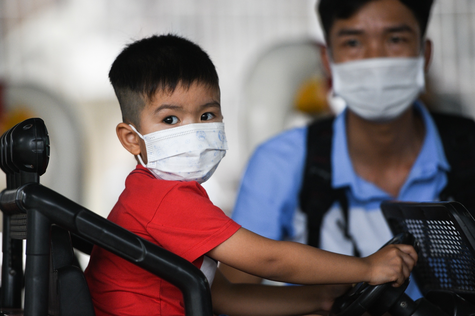 Khi nao Ha Noi co the dung gian cach xa hoi? hinh anh