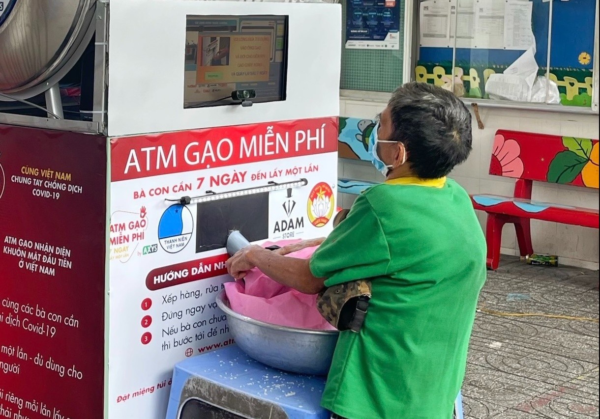 ATM gao nhan dien khuon mat o TP.HCM hinh anh
