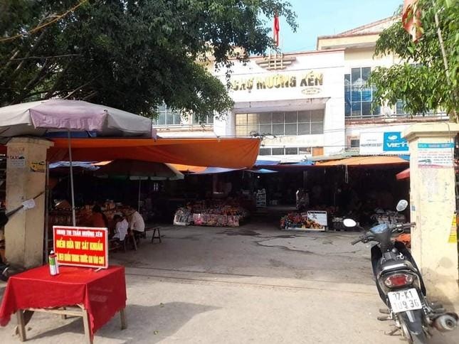 cho Muong Xen Nghe An anh 1