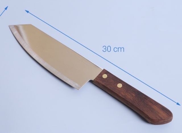 Thay ban ghe bi chem, nam thanh nien dam chet nguoi hinh anh