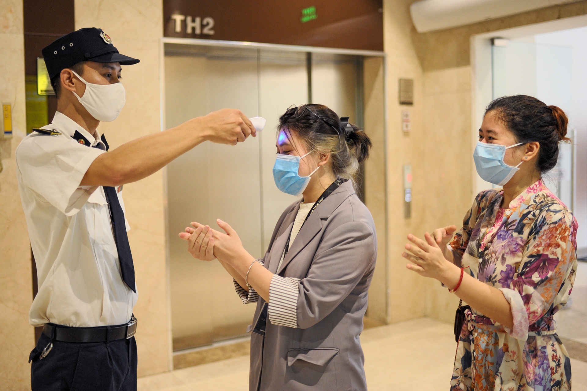 Ha Noi can chuan bi gi cho 'binh thuong moi'? hinh anh