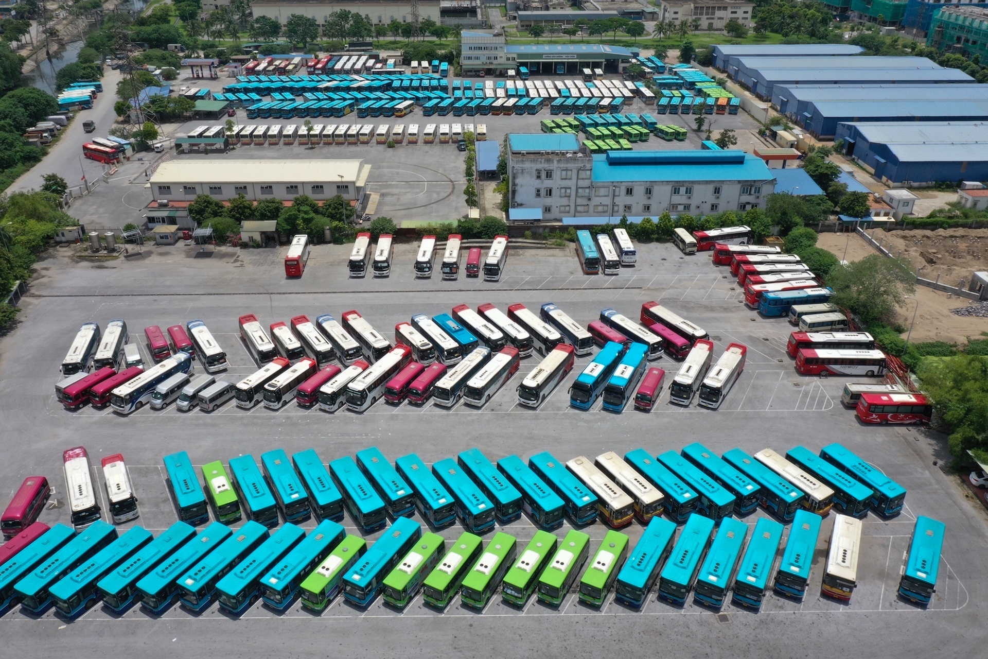 Dich Covid-19 Ha Noi,  gian cach xa hoi Ha Noi anh 1