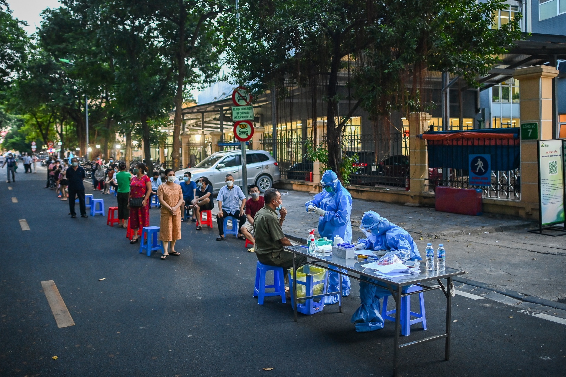 Benh vien Viet Duc anh 2