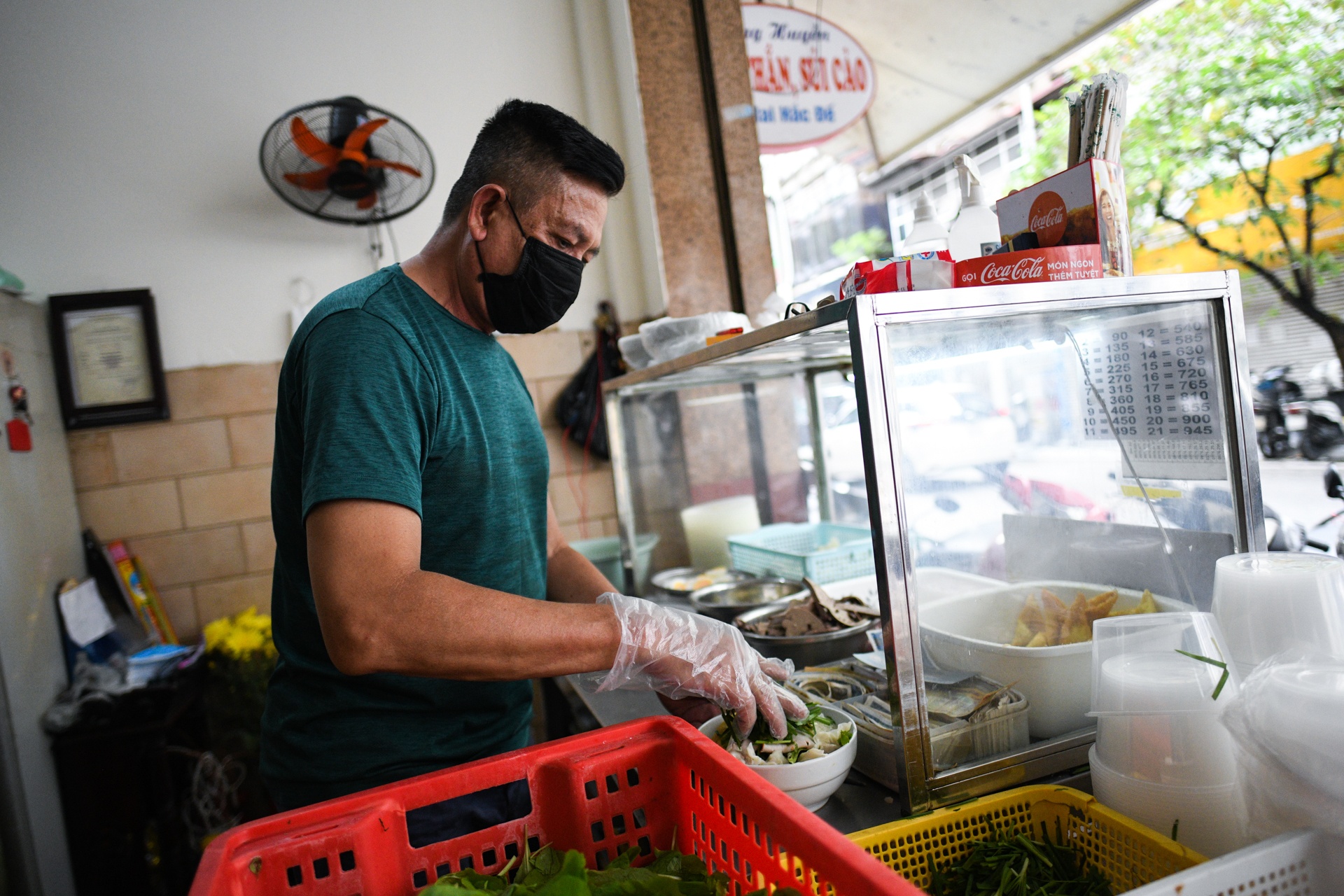 Chuyen thanh 'vung cam', hang quan quan Dong Da ngung ban tai cho hinh anh