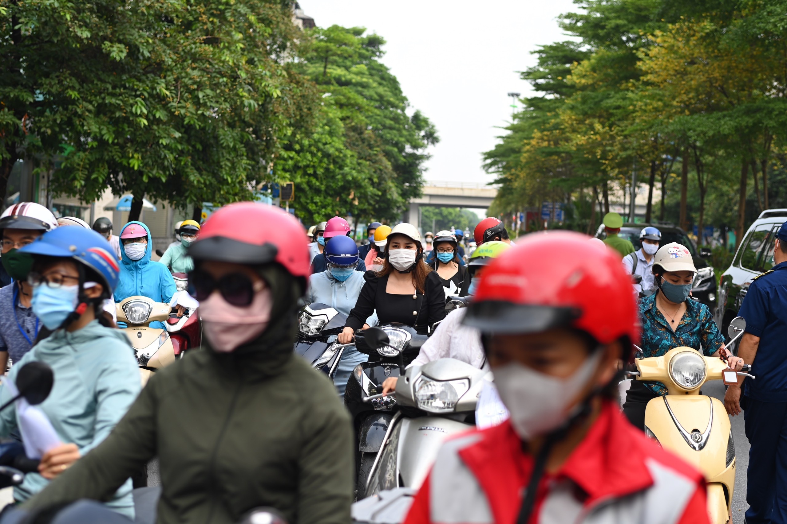 Ha Noi thu phi phuong tien vao noi do anh 2