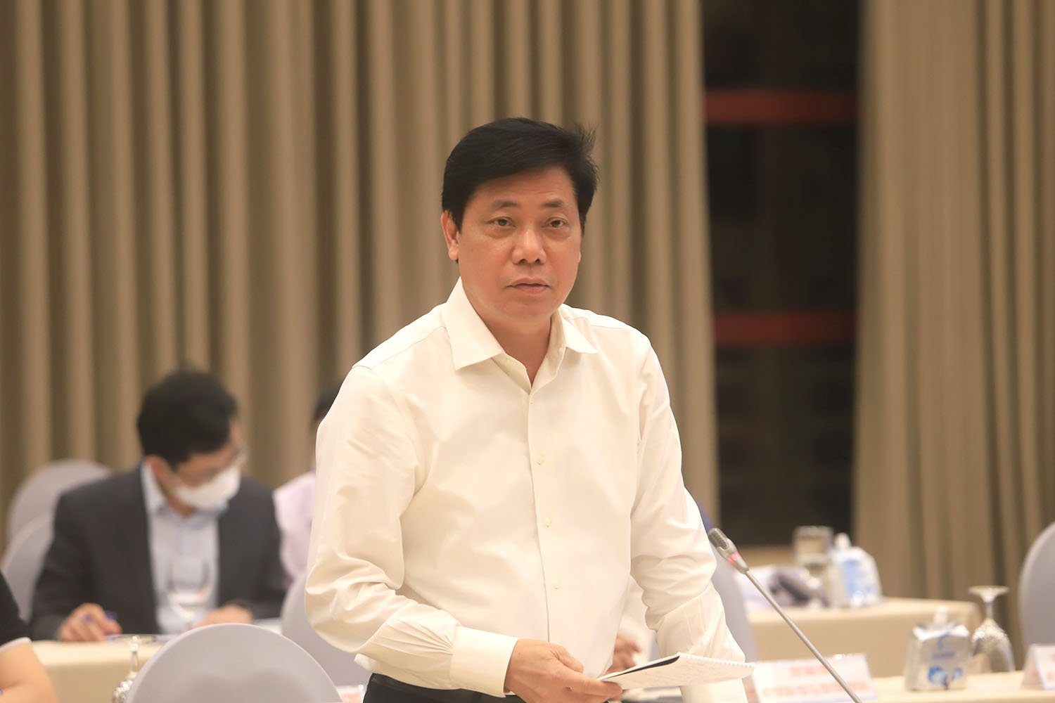 de xuat nhap khau 37 toa tau cu anh 1