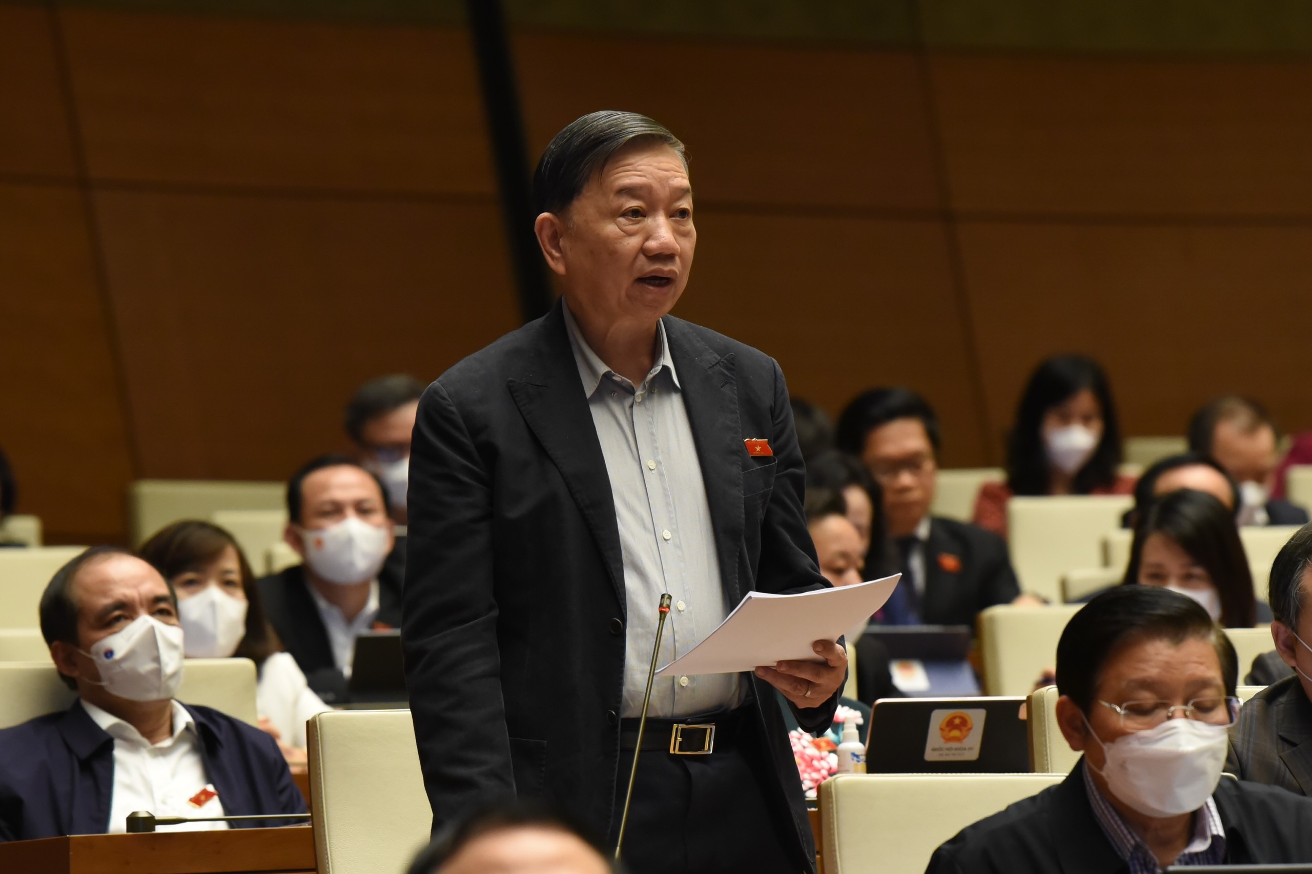 Bo Cong an dieu tra lum xum tu thien anh 1