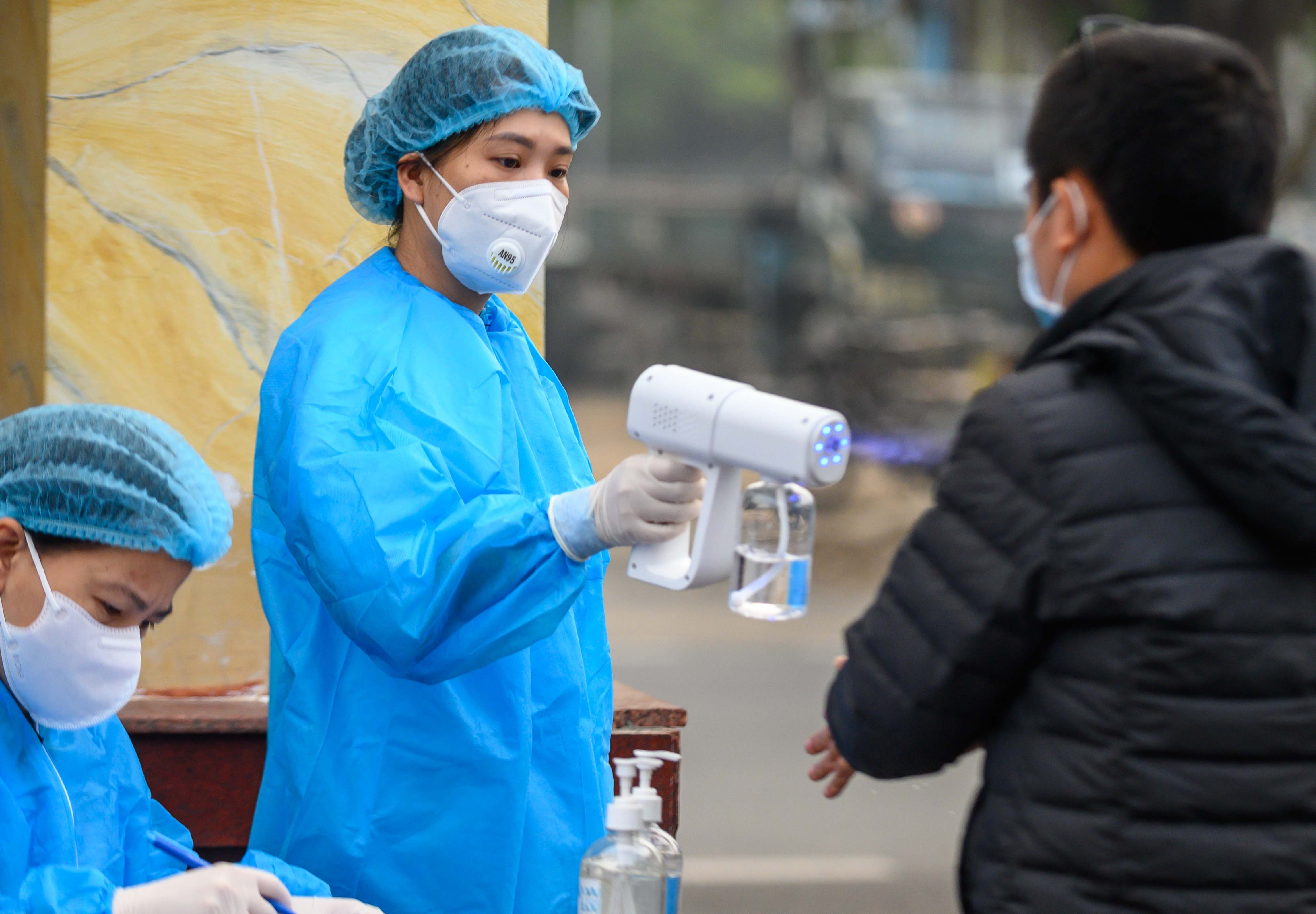 PGS.TS Tran Dac Phu: Can thay doi chien luoc khi F0 nhe tang nhanh hinh anh