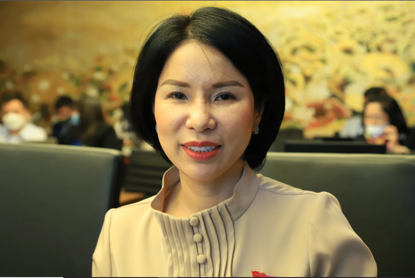 Giam doc So Y te Ha Noi noi ve quyet dinh dieu tri F0 nhe tai nha hinh anh