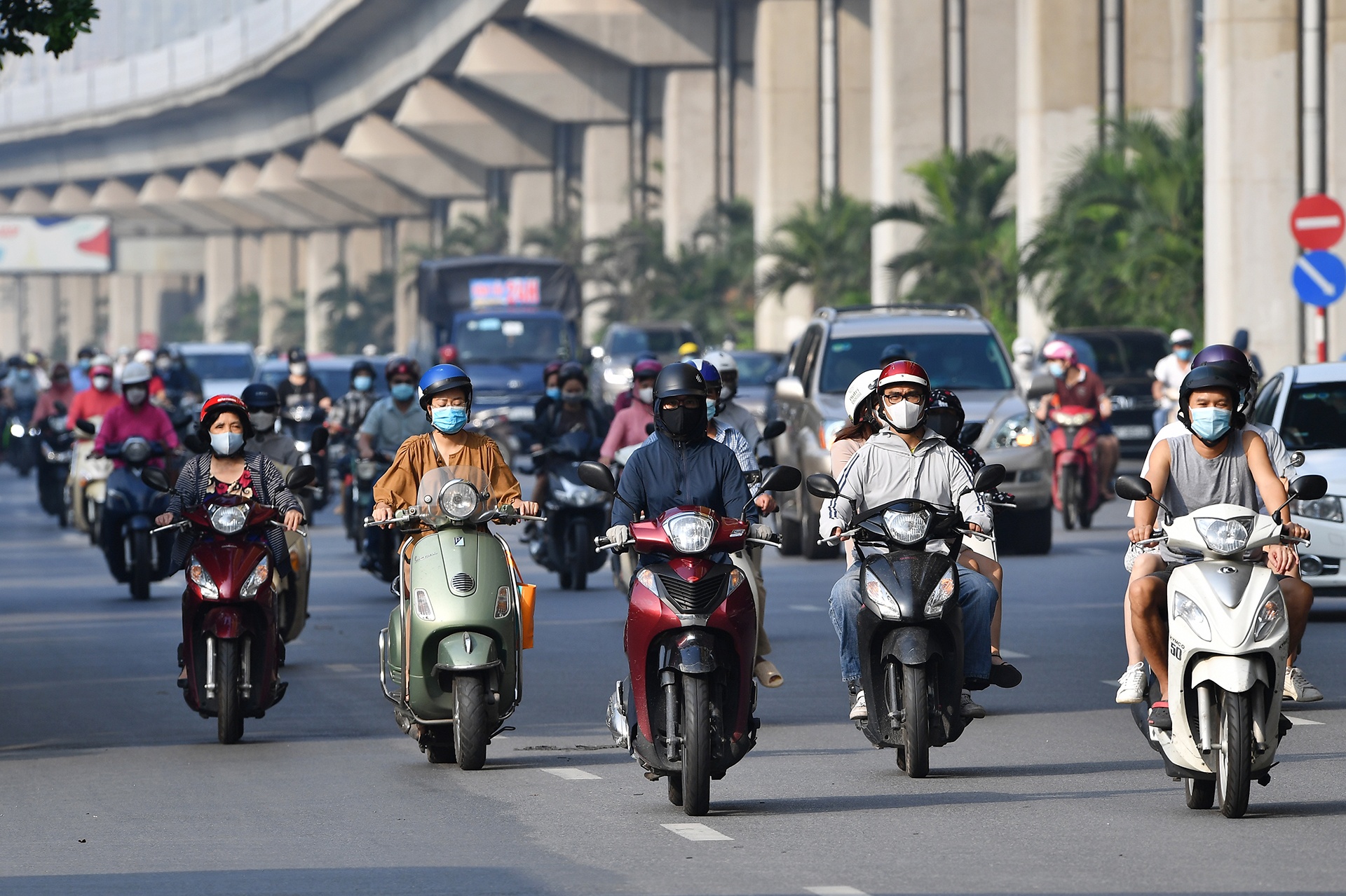 Ha Noi cam xe may anh 1