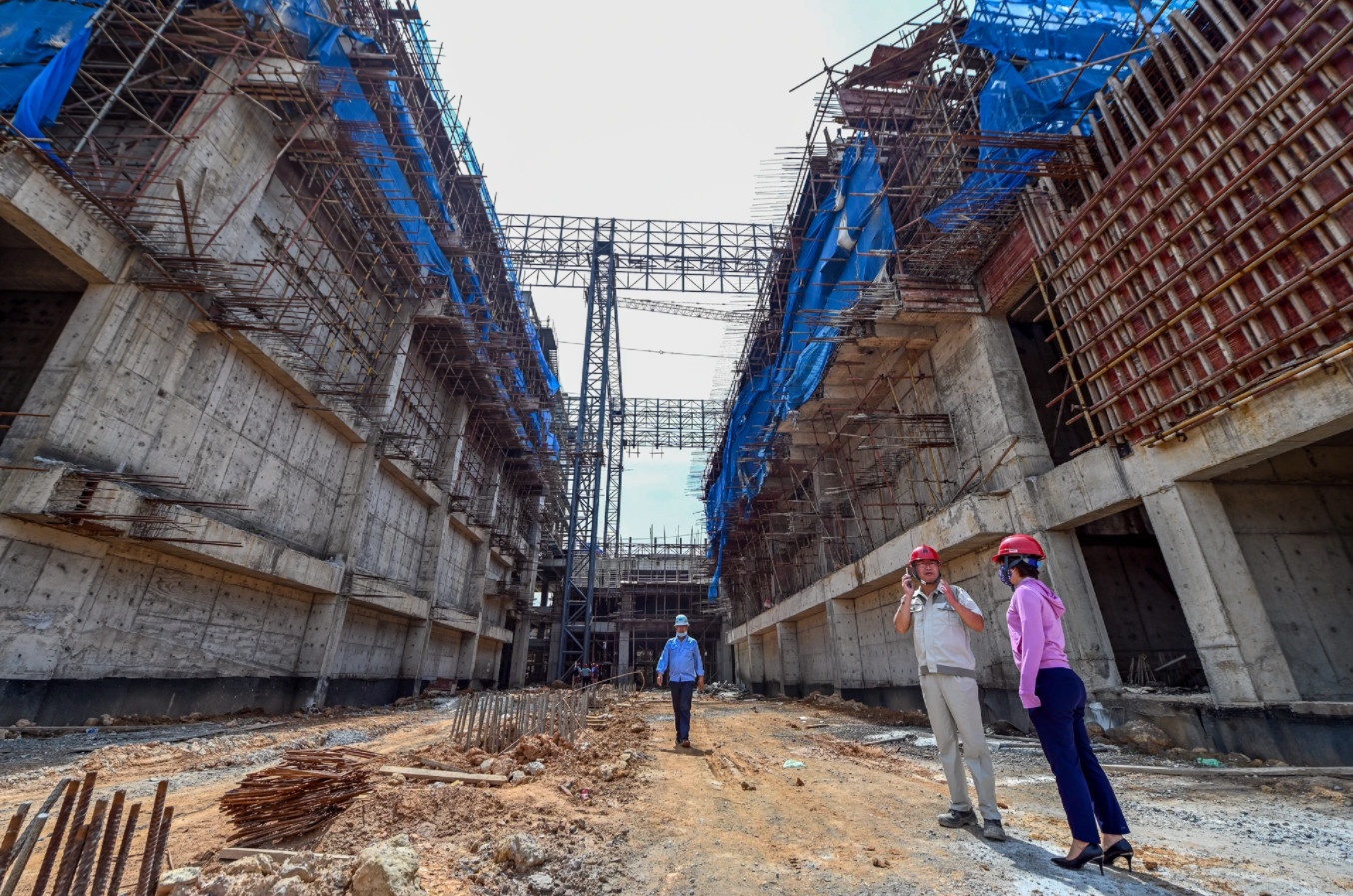 Nha may xu ly rac o Ha Noi chua xay da lac hau hinh anh