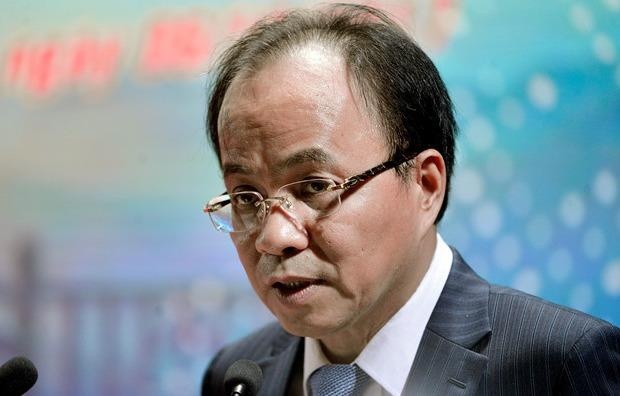 Thu tuong thi hanh ky luat 2 can bo hinh anh