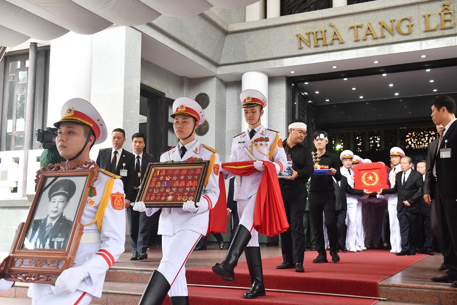 tang le dong chi Dong Sy Nguyen anh 8