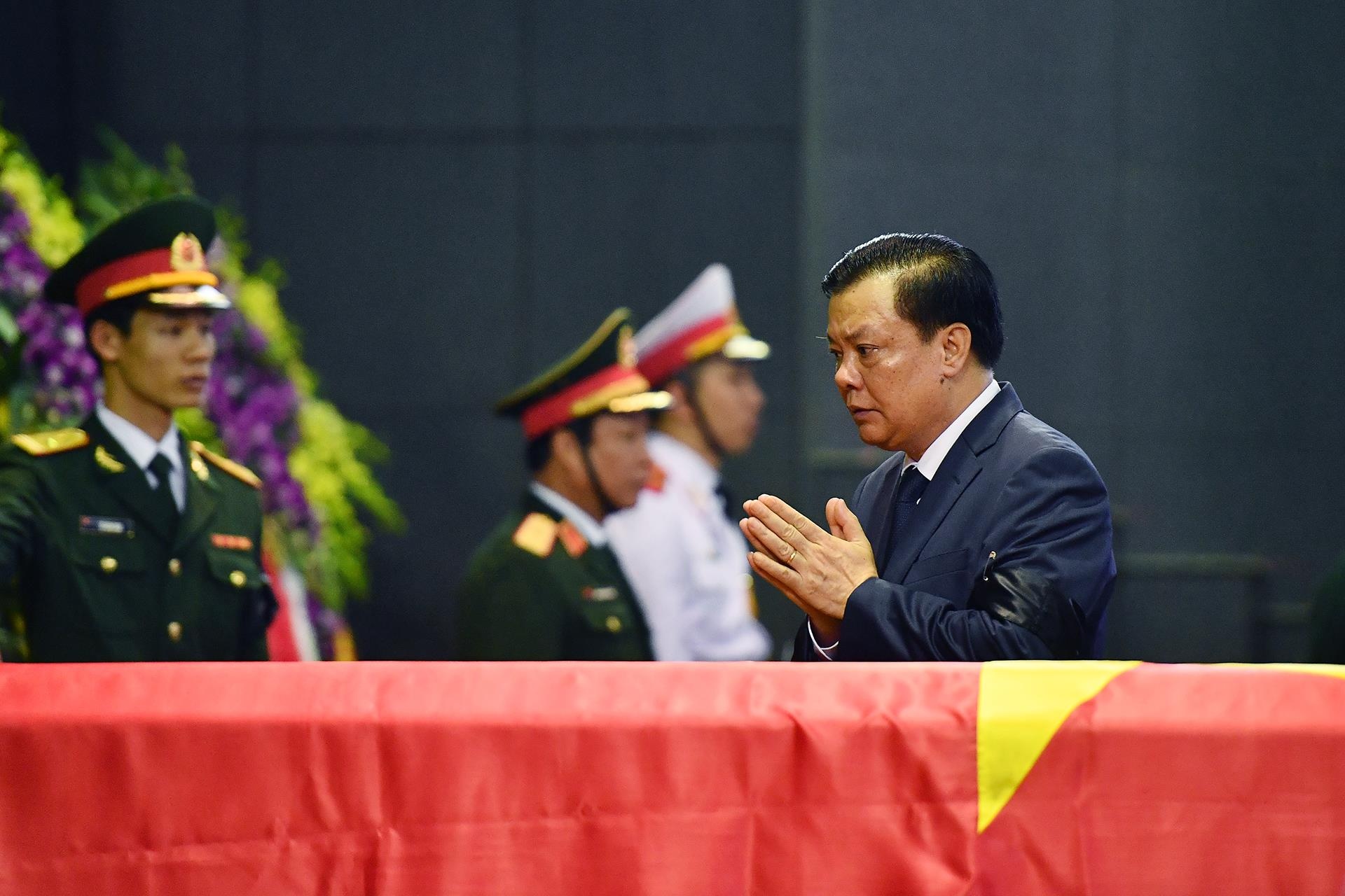 dam tang trung tuong Dong Sy Nguyen anh 10