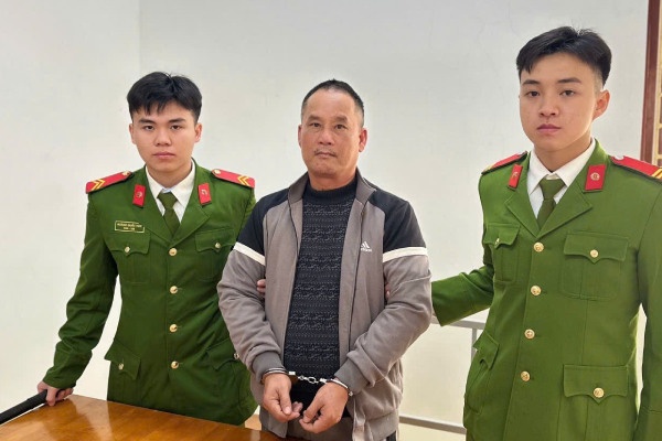 Bo Cong an chi dao mo rong dieu tra vu Doan Van Sang hinh anh