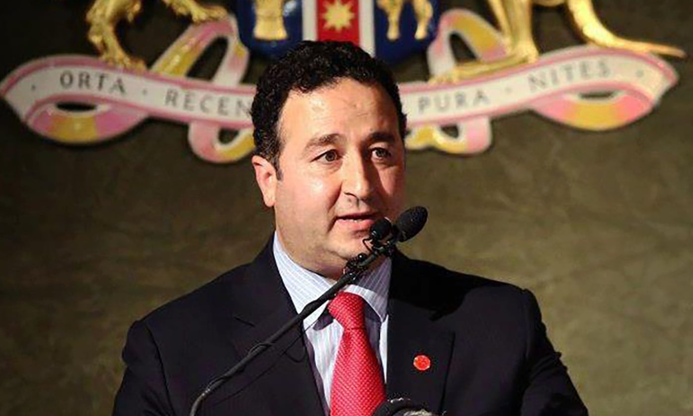 Tinh bao Australia dot kich nha va van phong cua chinh tri gia than TQ hinh anh