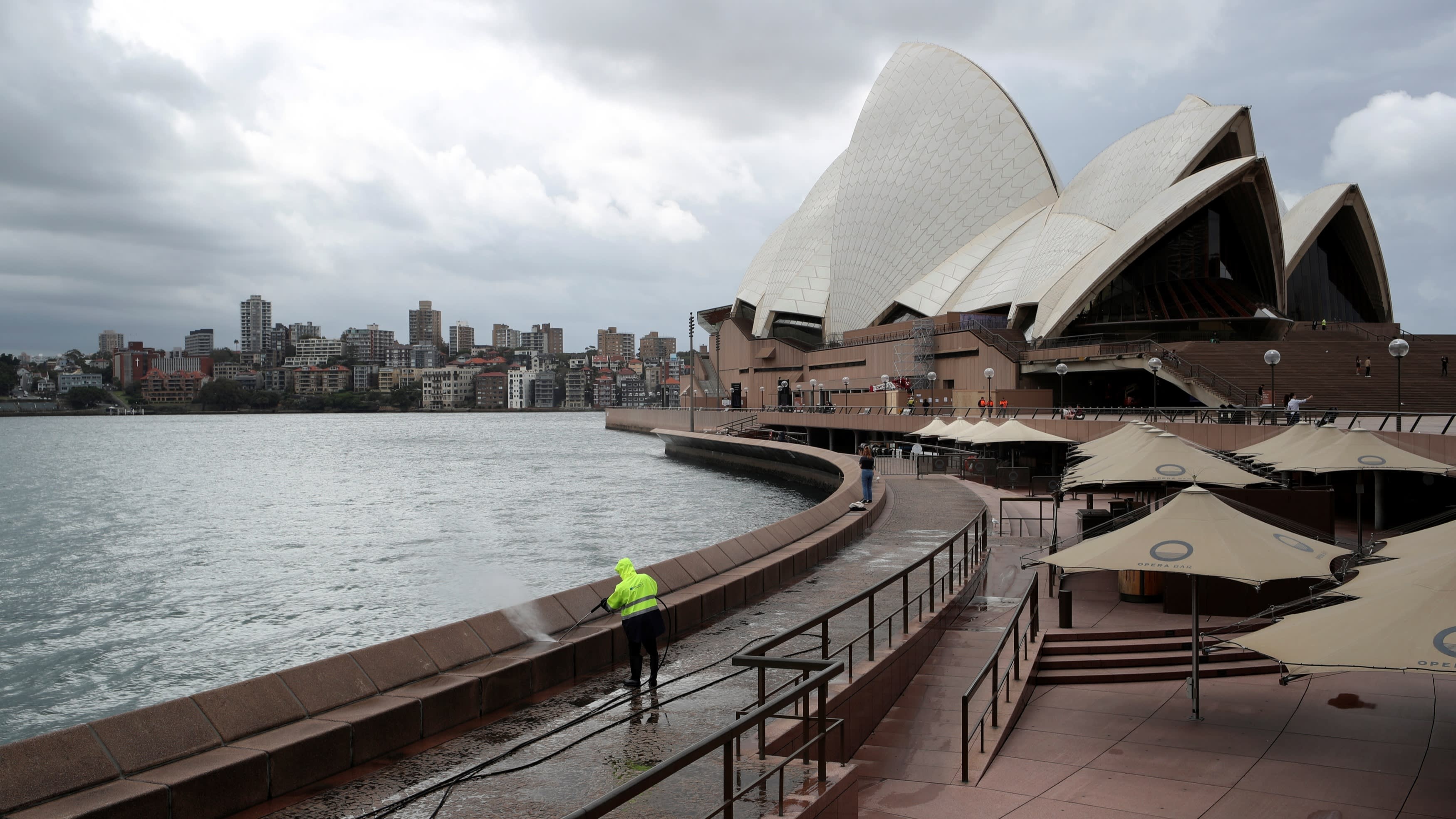 the gioi co dang thang covid anh 5