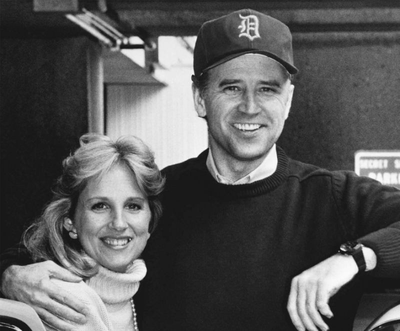 De nhat phu nhan tiem nang co san sang giup chong danh bai TT Trump? hinh anh