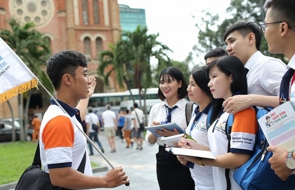 Aichi de xuat ket noi voi gioi tre TP.HCM anh 1