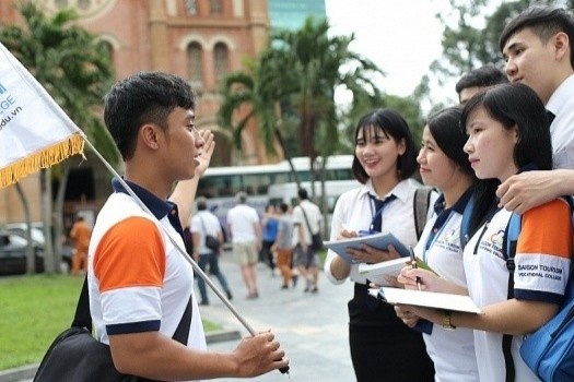 TP.HCM va tinh Aichi len ke hoach ket noi the he tre cua hai thanh pho hinh anh