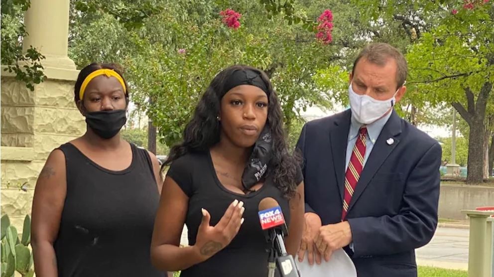 mat viec vi deo khau trang Black Lives Matter anh 1