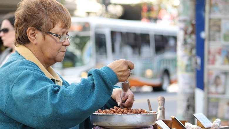 nguoi Argentina nhap cu o at vao Uruguay anh 3