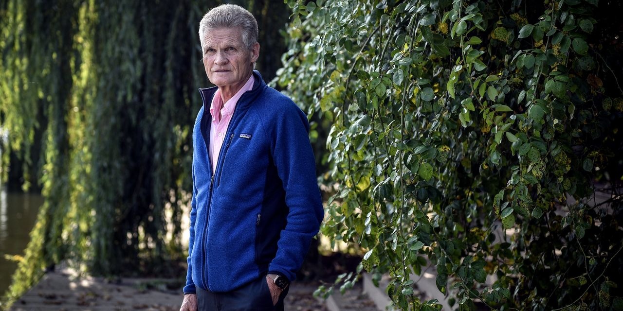 lum xum ve vaccine Covid-19 anh 1