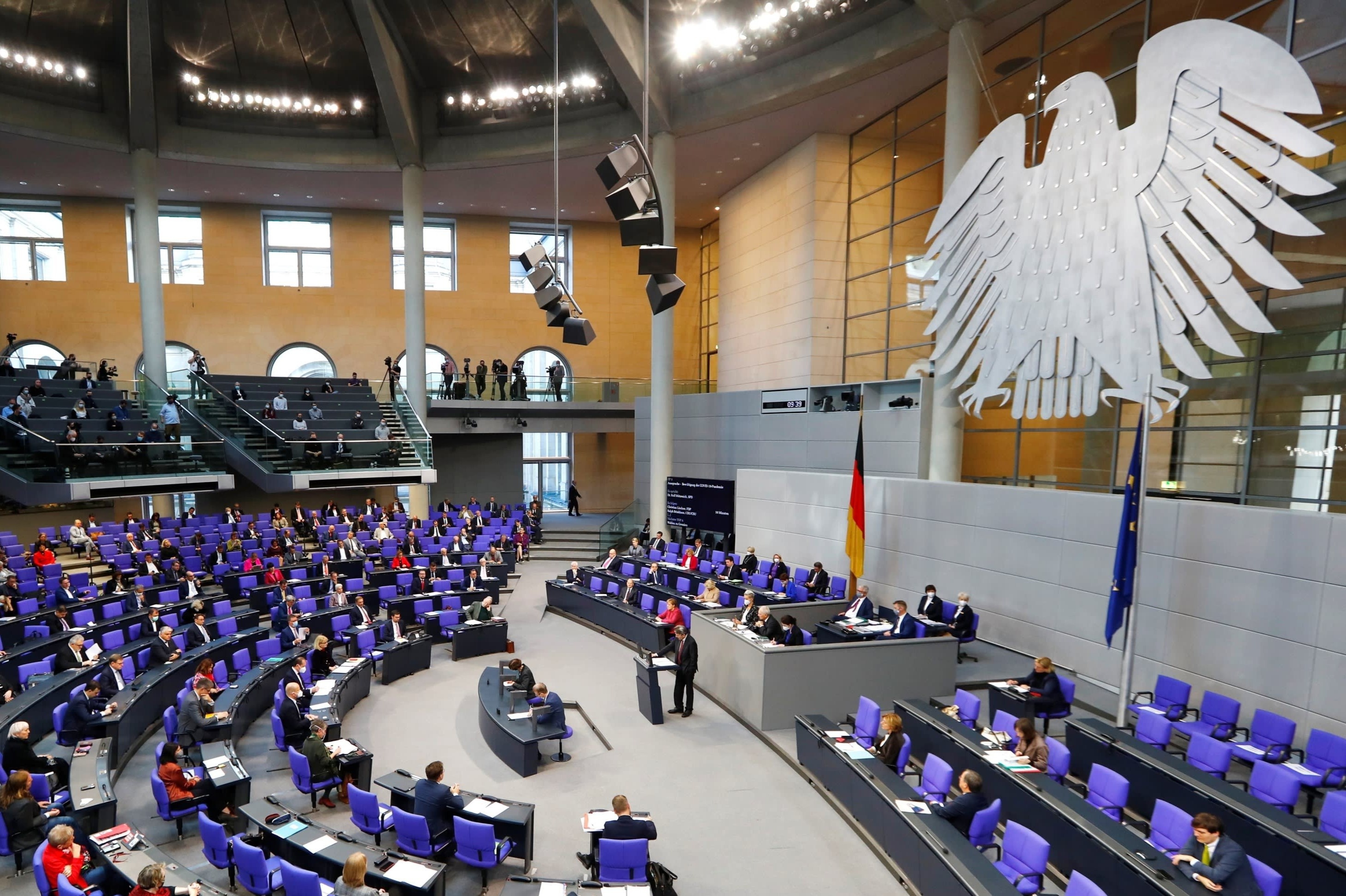 Ho so luu tru cua vua Thai lam 'day song' quoc hoi Duc hinh anh