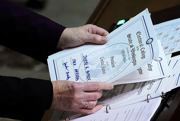 dai cu tri My bat khoc anh 3