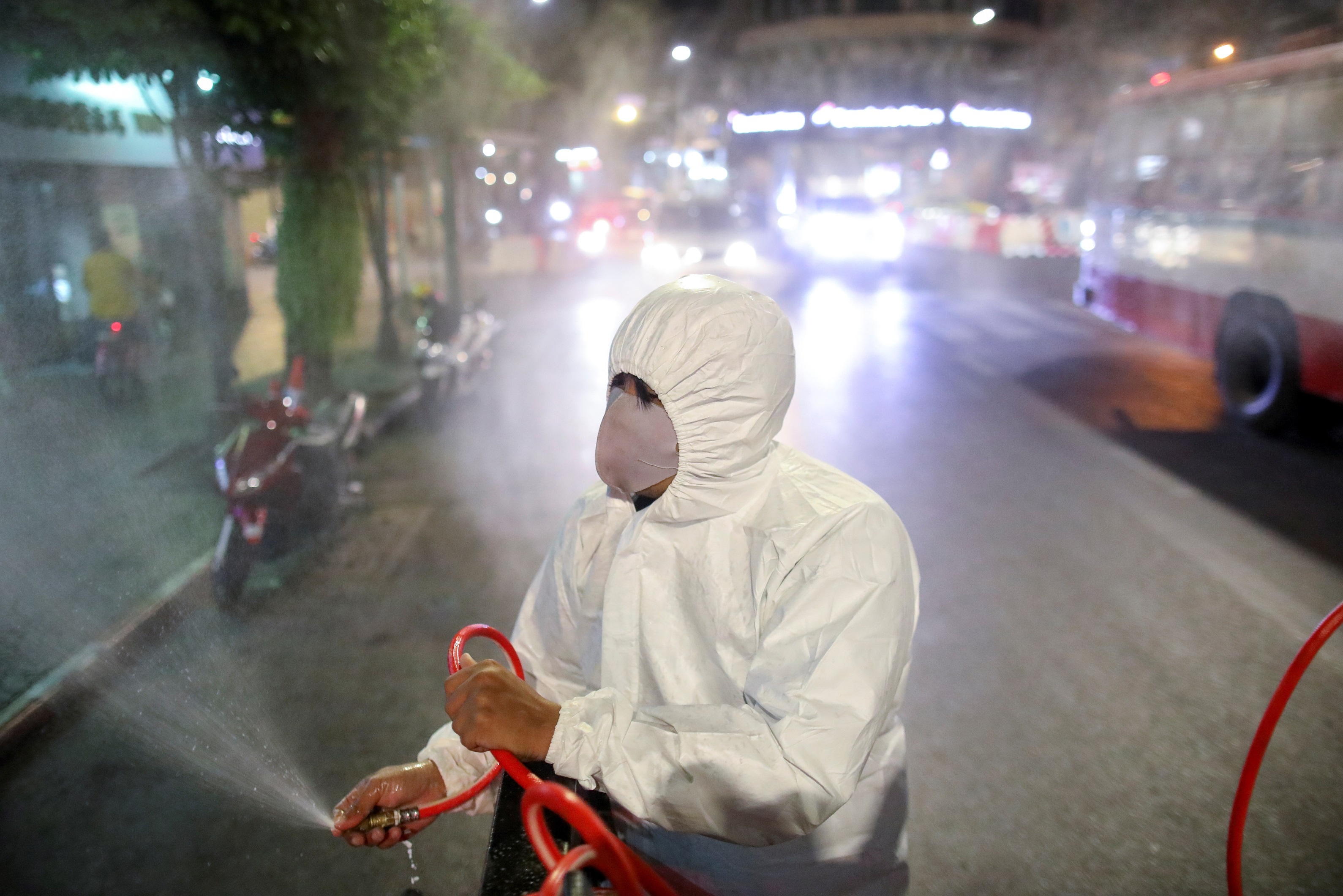 Thai Lan gia han tinh trang khan cap vi Covid-19 den het thang 2 hinh anh