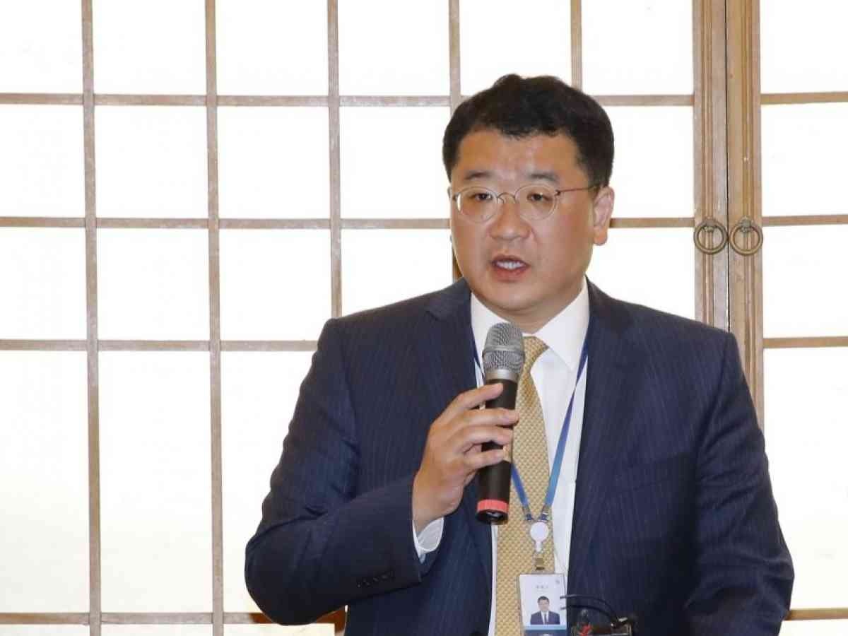 thu truong Han Quoc tham Iran vu Hankuk Chemi anh 1