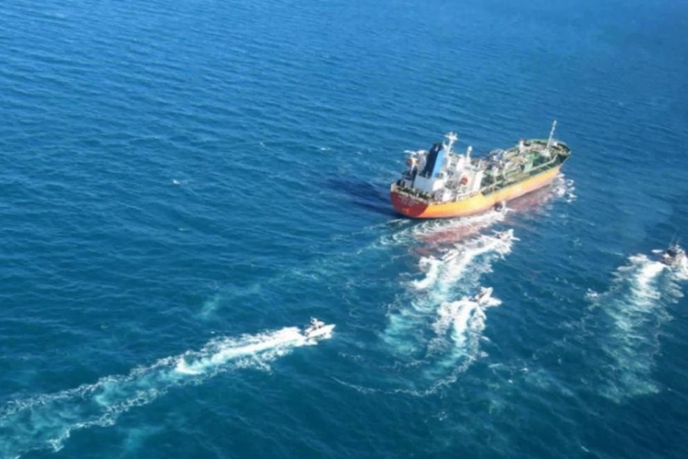 Thu truong Han Quoc se toi Iran giai cuu tau dau hinh anh