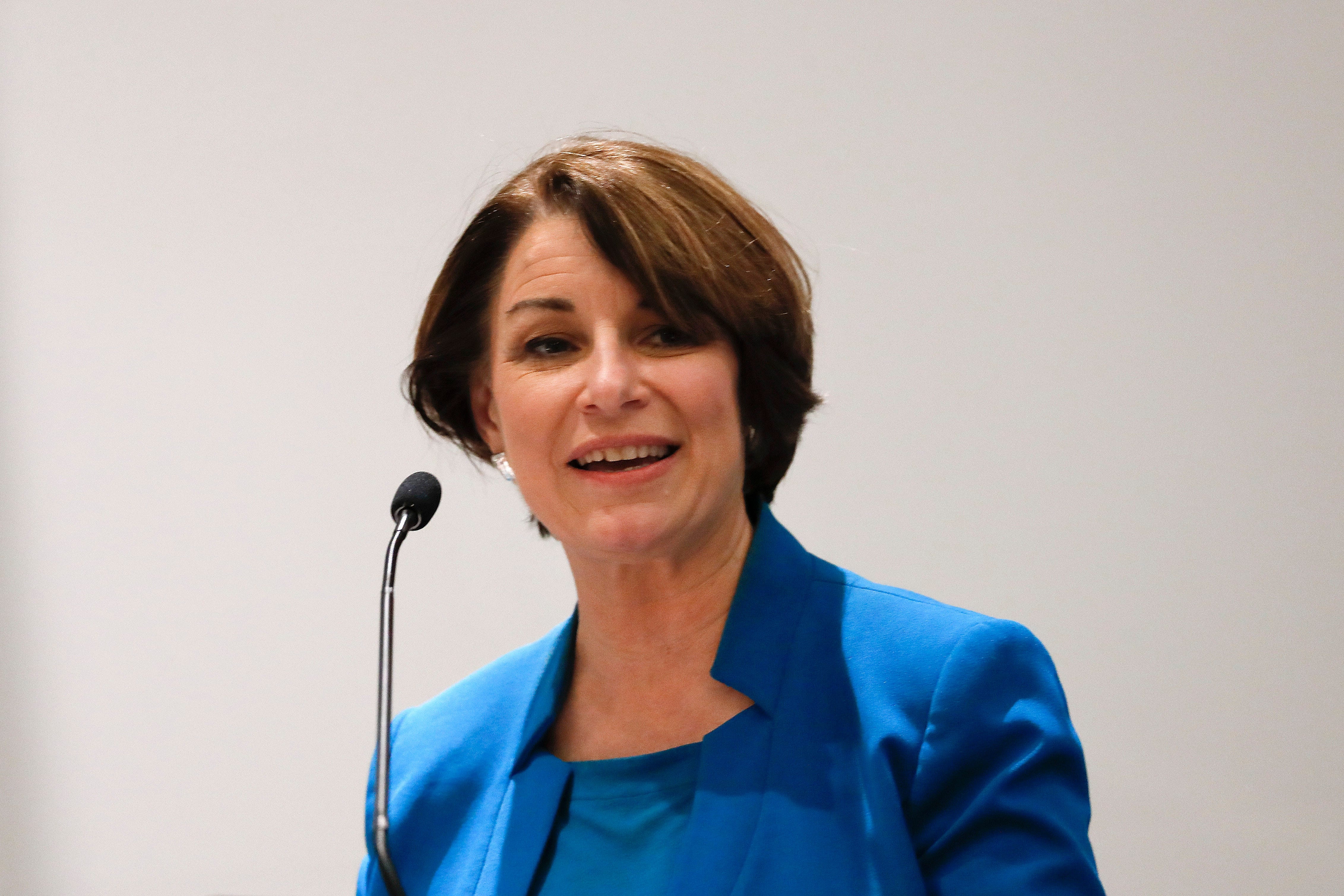 Trump cong kich thuong nghi si dang Cong hoa anh 3