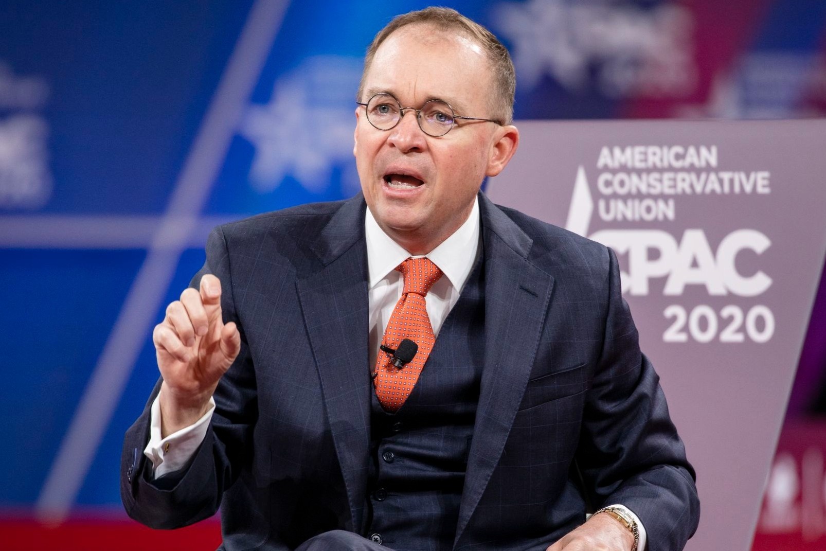 Cuu chanh van phong Nha Trang rut lui khoi chinh quyen ong Trump hinh anh