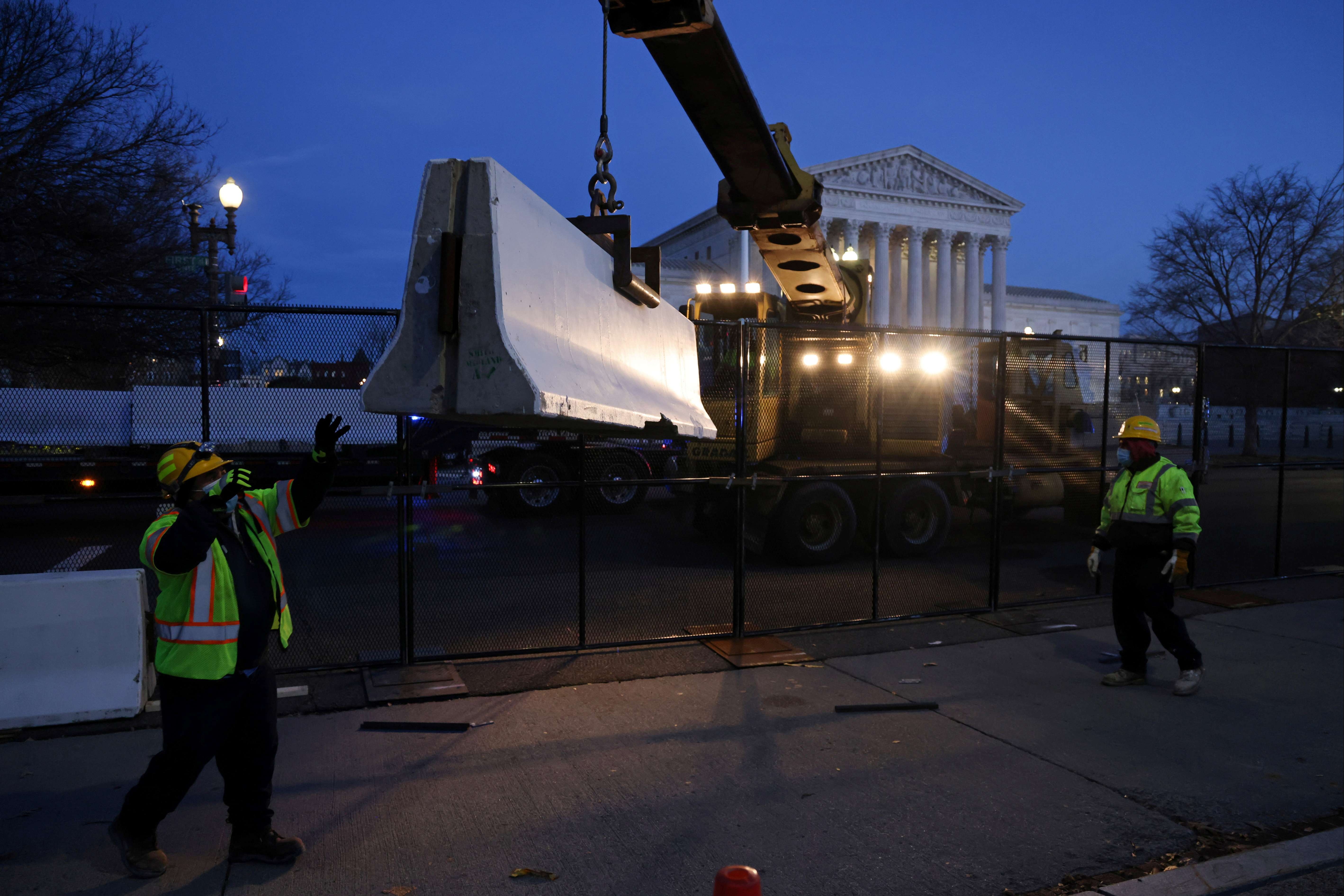 Doi Capitol siet chat gioi nghiem anh 2