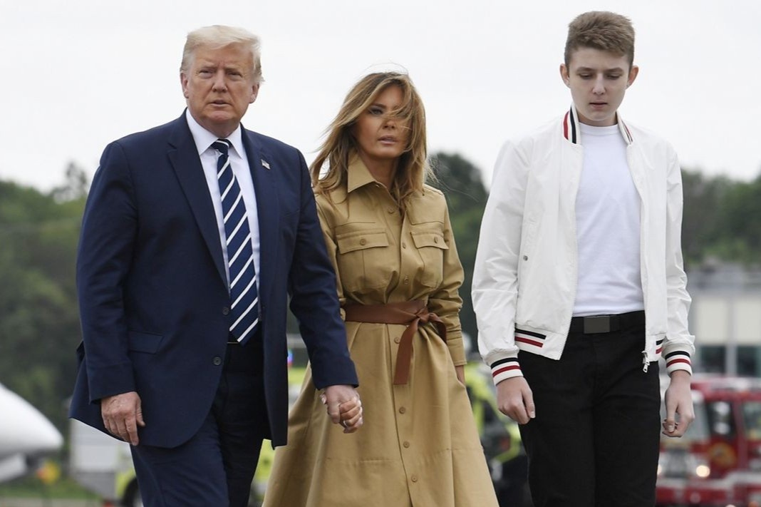 De nhat phu nhan Melania Trump dinh roi Nha Trang som hinh anh