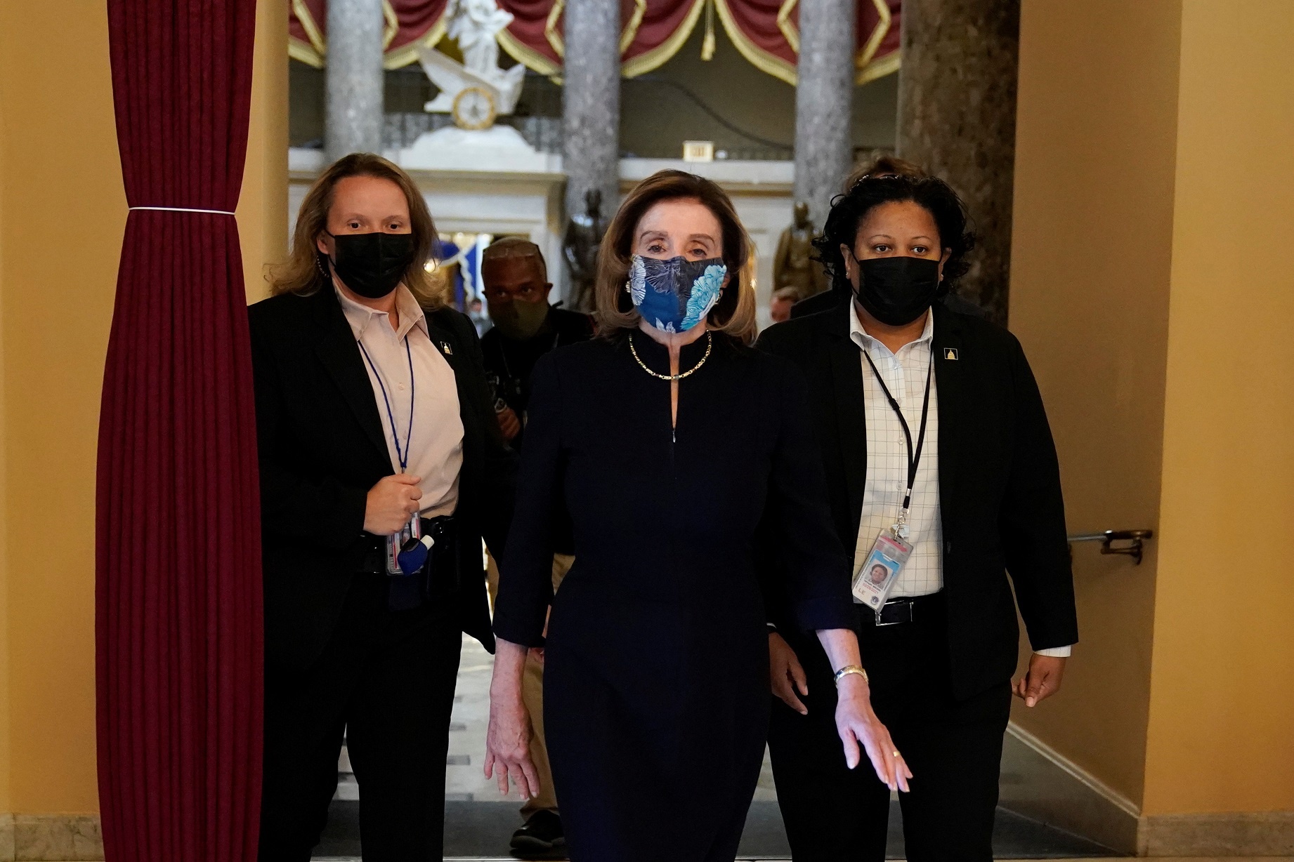 dang Dan chu quyet luan toi Trump anh 2