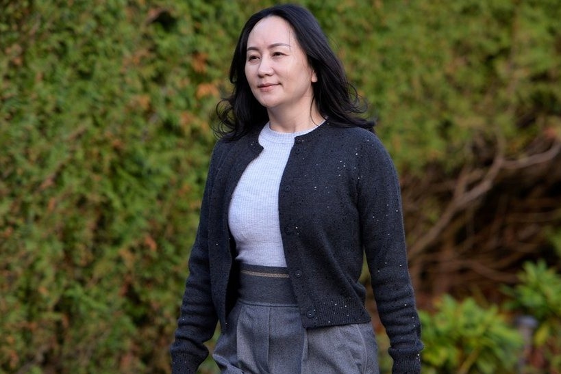 Du bi giam long, 'cong chua Huawei' van song xa hoa hinh anh