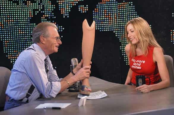 'Ong vua truyen hinh' Larry King qua doi hinh anh